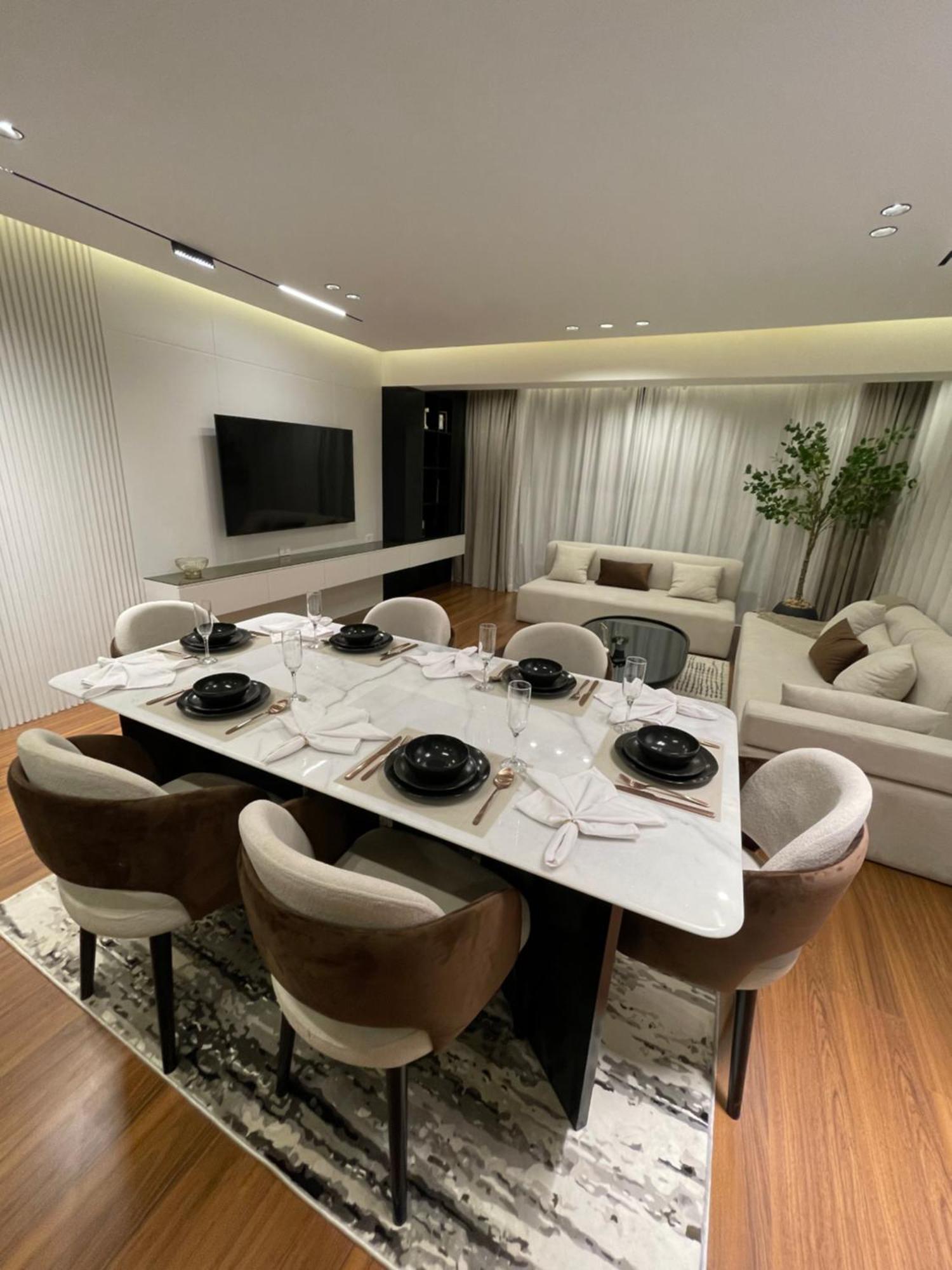 Family Super Luxury